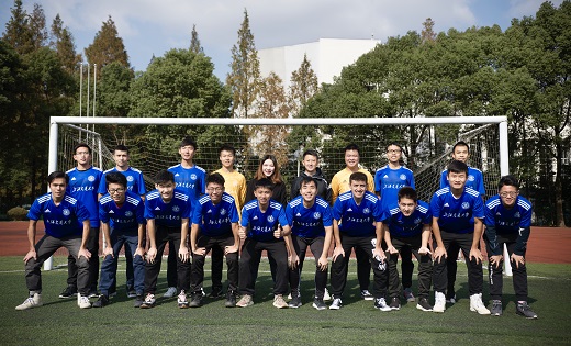 踢球者：巴斯克斯背伤恢复缓慢，理想情况下月底可以复出