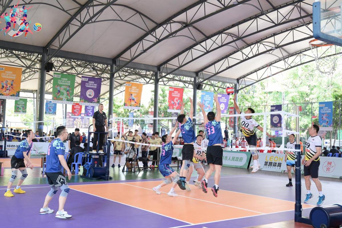 足球亚洲杯官方宣布采用新技术球衣，轻至68克